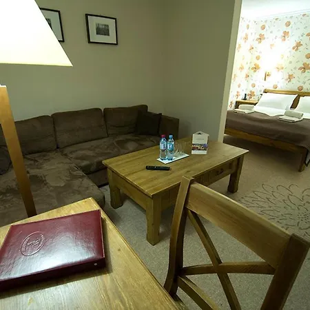 فندق Biathlon Sport & شكلارسكا بوريبا