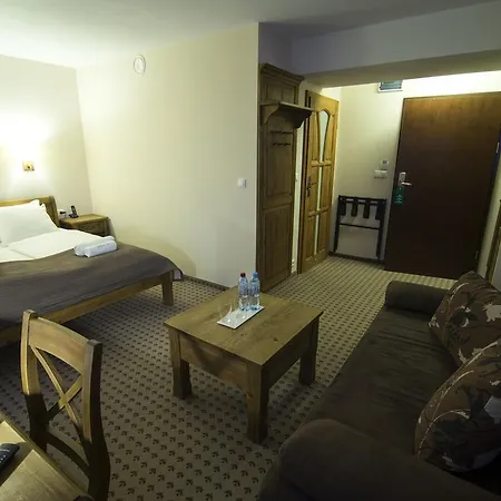 酒店 冬季两项运动及spa酒店 斯克拉斯卡波伦巴