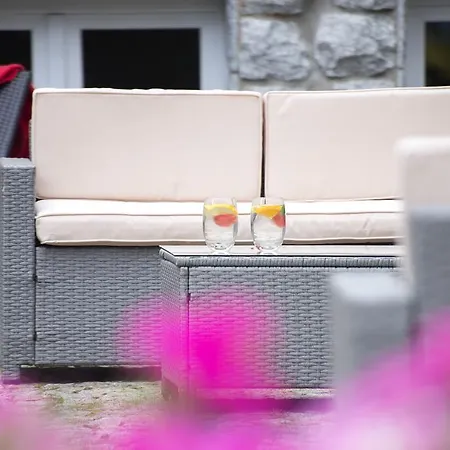 Biathlon Sport & فندق 3*