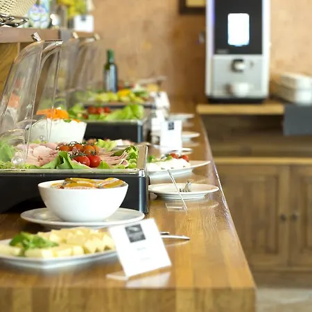 Biathlon Sport & فندق 3*